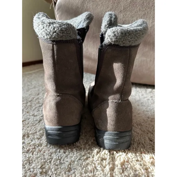 Sorel Boots Woman’s waterproof Size 8 tan/Gray‎
