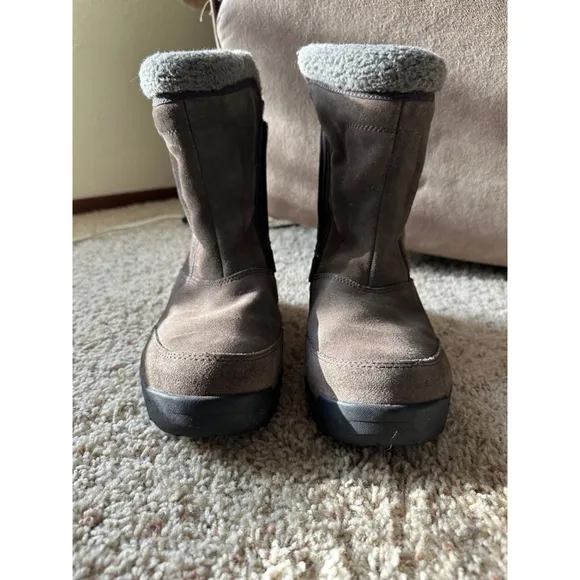 Sorel Boots Woman’s waterproof Size 8 tan/Gray‎
