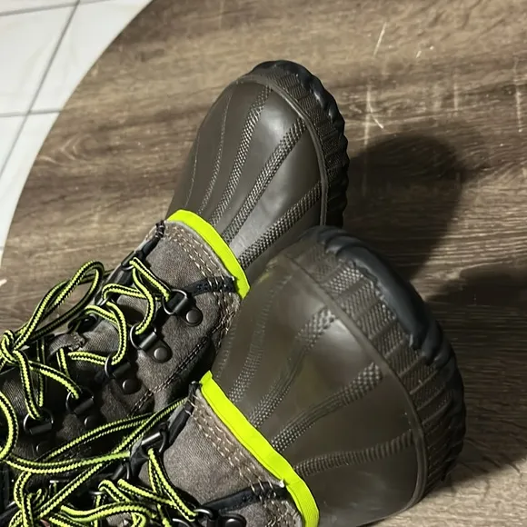 Sorel Canvas Waterproof Lace Up Duck Boots Size 4