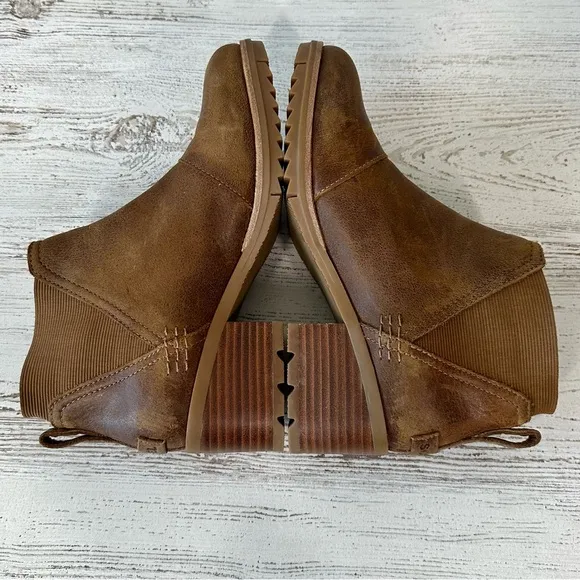 SOREL Cate Waterproof Leather Chelsea Boots 6.5