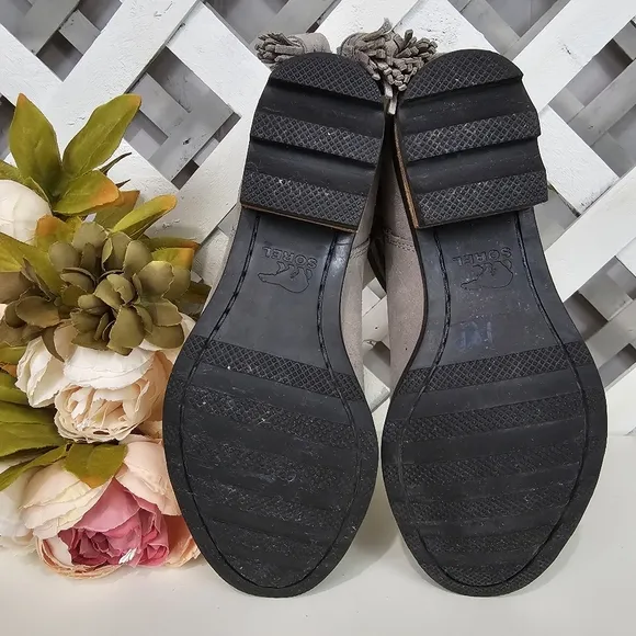 Sorel Farah Grey Suede Booties Size 7