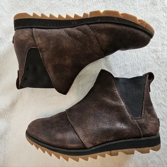 Sorel Harlow Chelsea Leather Boots Blackened Brown size 9.5 Waterproof