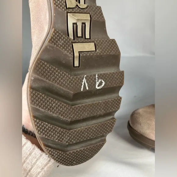 Sorel Joan Artic Suede Boot Ash Brown Leather Girls size 5 Gladiator