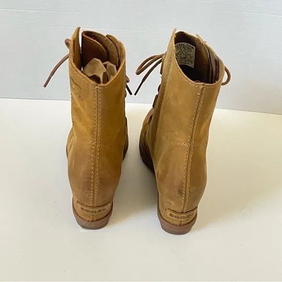 Sorel Joan Of Arctic Wedge Boots Lace Up Leather Camel Neutral Color Size 7