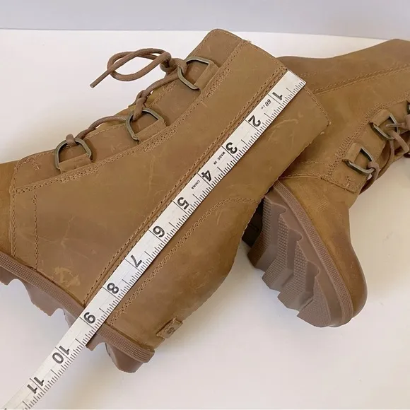 Sorel Joan Of Arctic Wedge Boots Lace Up Leather Camel Neutral Color Size 7