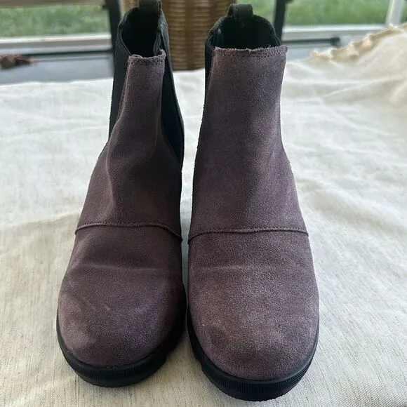 Sorel Joan of Arctic Wedge Chelsea Boots 7