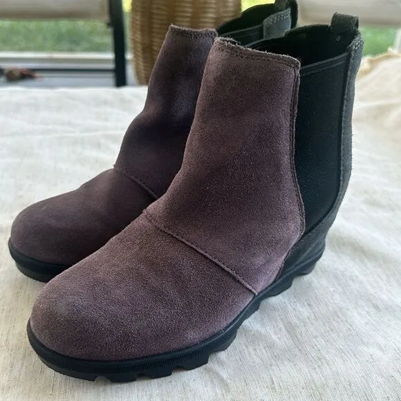 Sorel Joan of Arctic Wedge Chelsea Boots 7