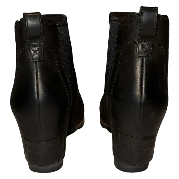 Sorel Lea Wedge Leather Booties in Black Matte Finish