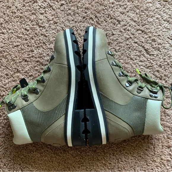 Sorel Lennox Hiker Stone Green Leather Ankle Boots Booties Waterproof 9.5