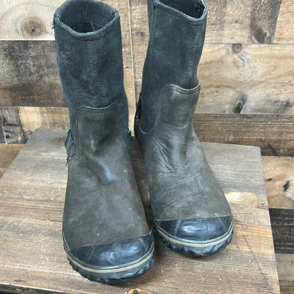 Sorel NL2107 Slim‎ Shortie Boots Suede Black Waterproof Women's Size 10
