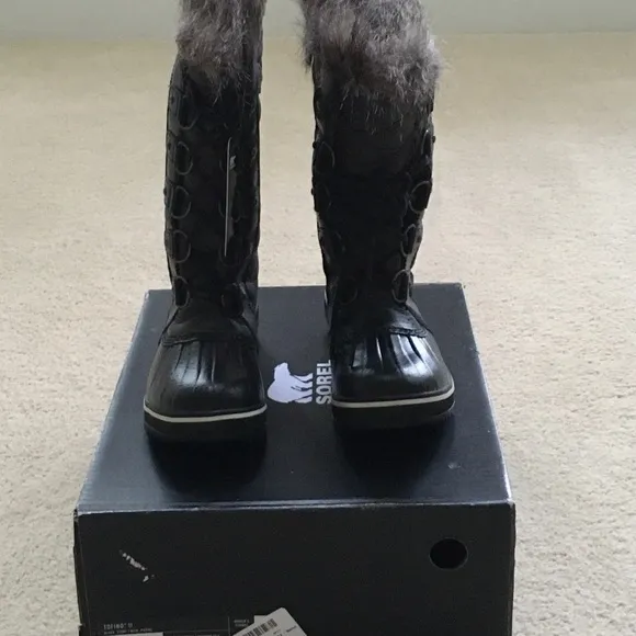 Sorel NWT TOFINO II Womens boots