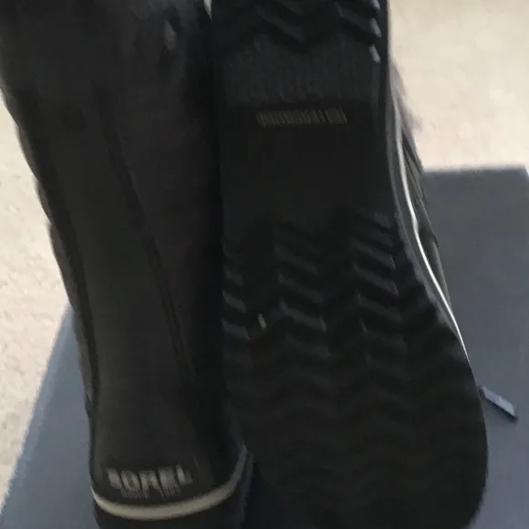 Sorel NWT TOFINO II Womens boots