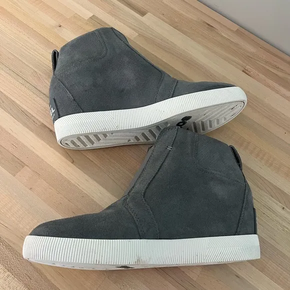 SOREL OUT N ABOUT PULL ON WEDGE BOOTS WOMEN'S SIZE 9.5 GREY