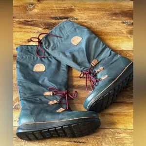 Sorel size 8 vintage waterproof boots