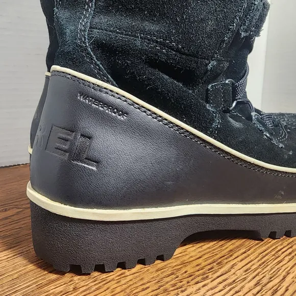 Sorel Tivoli High II Snow Boots - Black Waterproof - Size 8