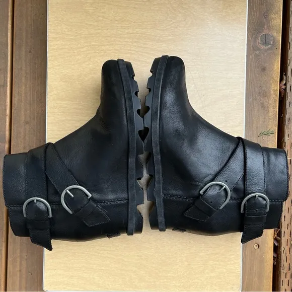 Sorel Wm’s Joan Of Arctic Wedge II Buckle Boots In Black Leather Sz 8