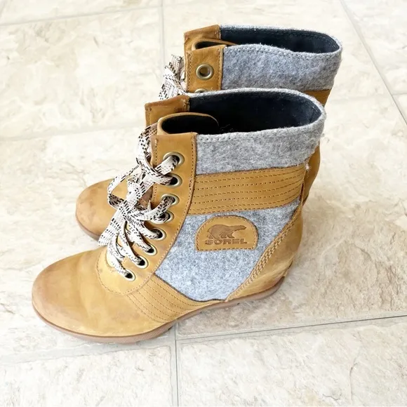 Sorel Womens Lace Up Lexie Wedge Bootie Boots Camel Brown Leather Size 7.5