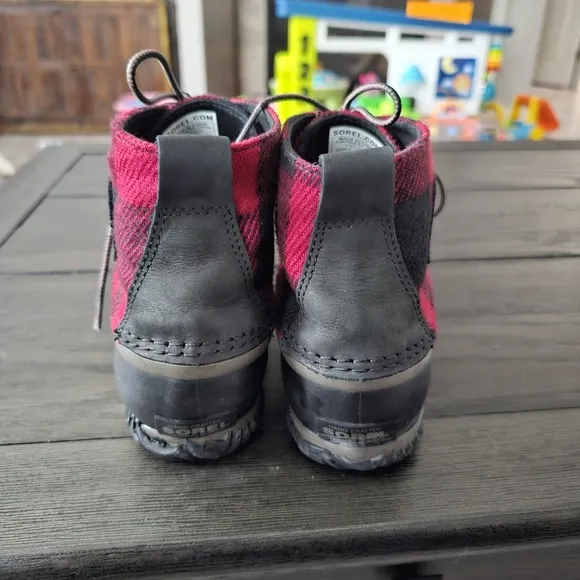 Sorel Women's Out N' About Boots