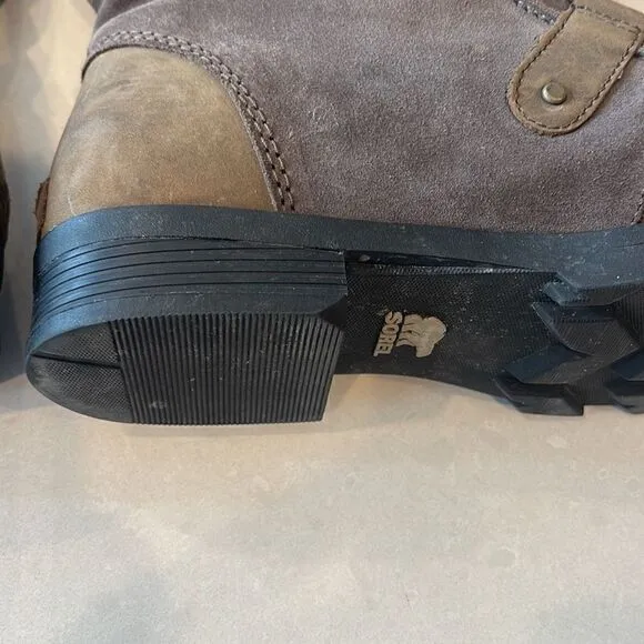Sorel women’s boots size 10.5 waterproof great shape warm nice soles in style.