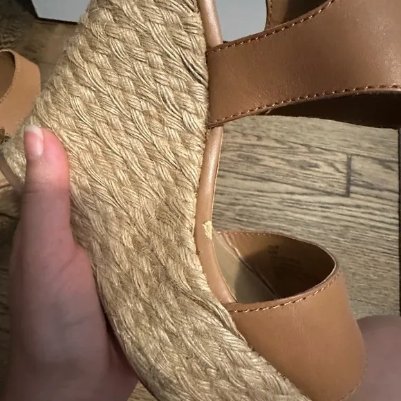 Steve Madden brown/Nude Wedges