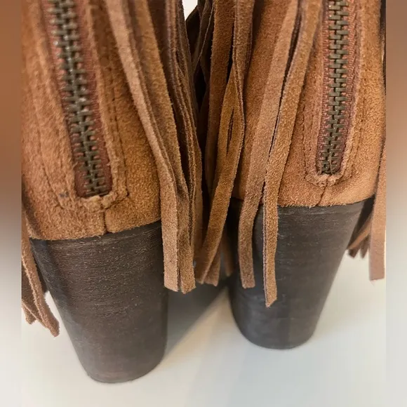 Steve Madden Countryy Cowgirl Fringe Suede Leather Brown Heeled Booties Size 9
