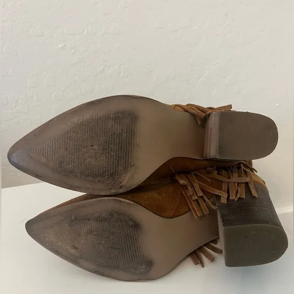 Steve Madden Countryy Cowgirl Fringe Suede Leather Brown Heeled Booties Size 9