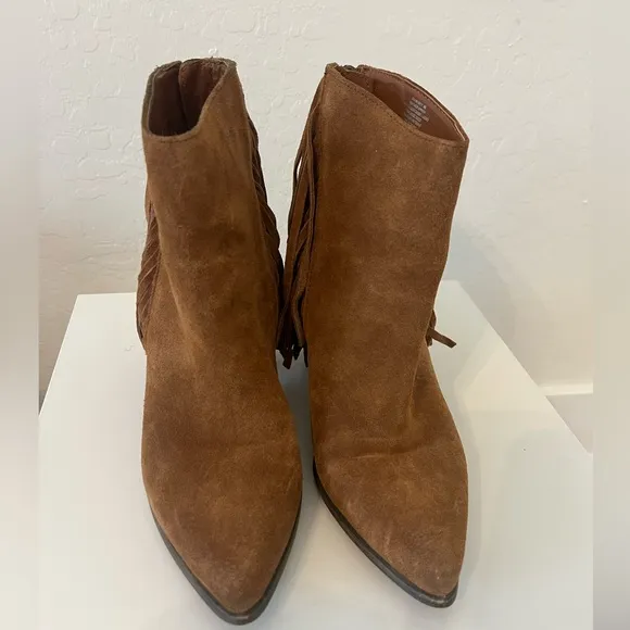 Steve Madden Countryy Cowgirl Fringe Suede Leather Brown Heeled Booties Size 9