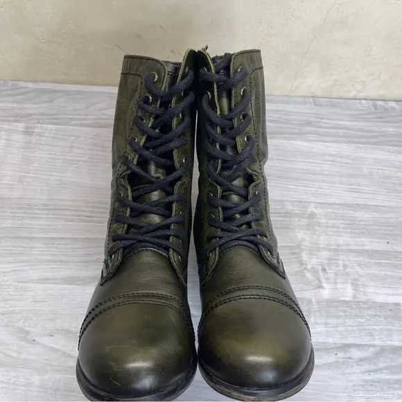 Steve Madden Dark Green Leather Troopa Lace-Up Combat Moto Boots Women’s size 9M