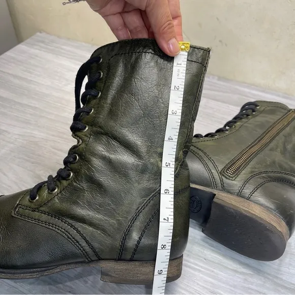 Steve Madden Dark Green Leather Troopa Lace-Up Combat Moto Boots Women’s size 9M