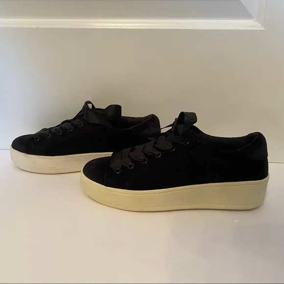 STEVE MADDEN NEW SNEAKER BLACK VELVET SIZE 7.5 BERTIE FASHION TRAINERS SHOES