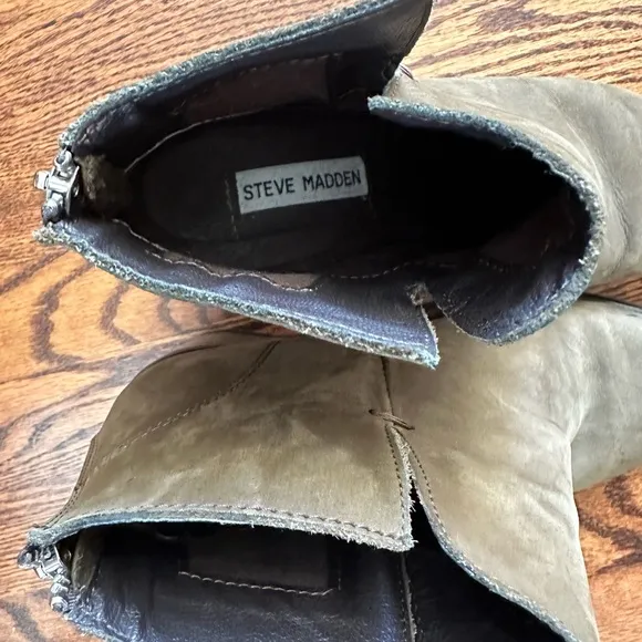 Steve Madden Pawel Boots Leather‎ Block Heel Zip Back Green ladies size 9