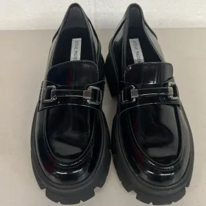 Steve Madden sz8 black loafers chunky buckle Y2K shoes slip on Lando trifecta