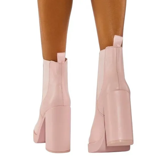 STEVE MADDEN Women's size USA 11 Pink Triple Leather Chelsea Heeled Boots