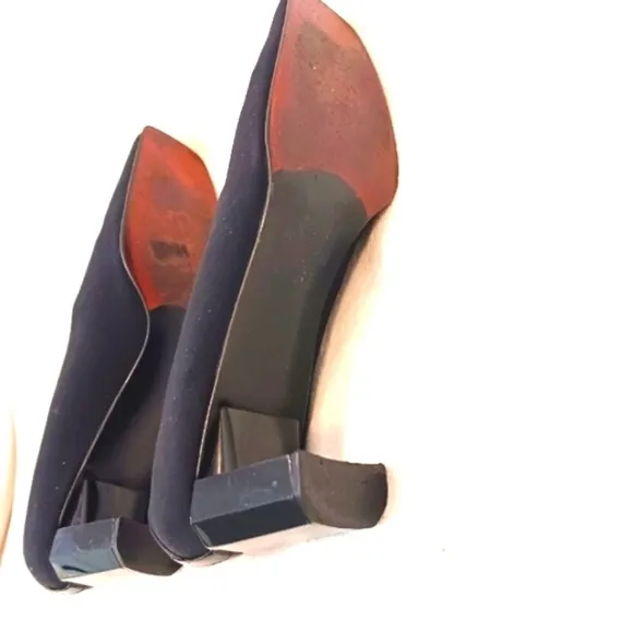 Stuart Weitzman Black Pumps Sz 9.5 BLOCK Heel Shoes Career Office Classic