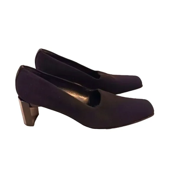 Stuart Weitzman Black Pumps Sz 9.5 BLOCK Heel Shoes Career Office Classic