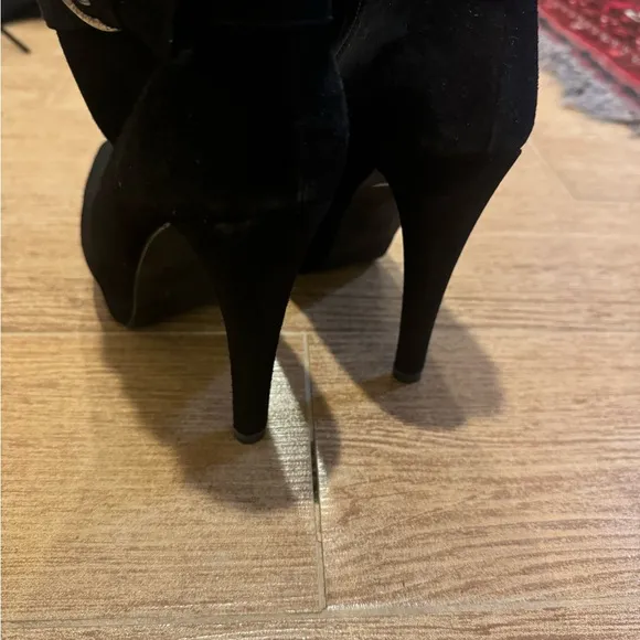 Stuart Weitzman Black Suede Boots 8