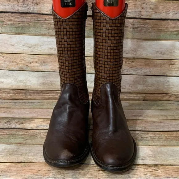 Stuart Weitzman Brown Leather Boots