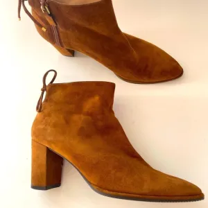 STUART WEITZMAN Brown Suede Gardiner Pointy Toe Block Heel Ankle Boots 9.5