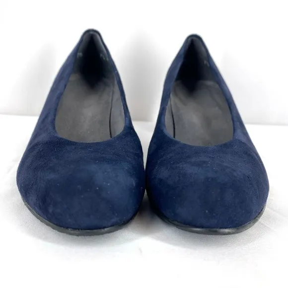Stuart Weitzman Chic Pumps Navy Blue Suede Leather Almond Toe Heels 7.5