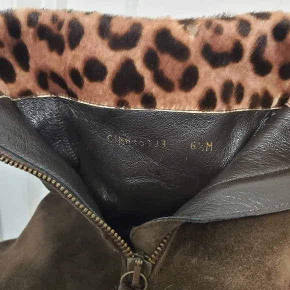 Stuart Weitzman Cream and Brown Wedge Ankle Suede Boots Size 6.5 Casual foldover