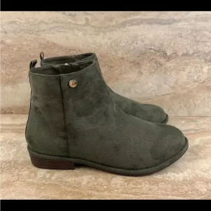 Stuart Weitzman Girls Olive Color Lowland Low Fashion Booties