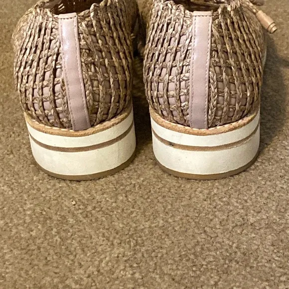 Stuart Weitzman Jazzygirl Twine Oxford Shoes - Size 9
