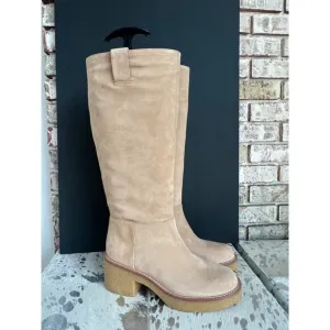 Stuart Weitzman Montana Slouch beige Suede Boots Size 9