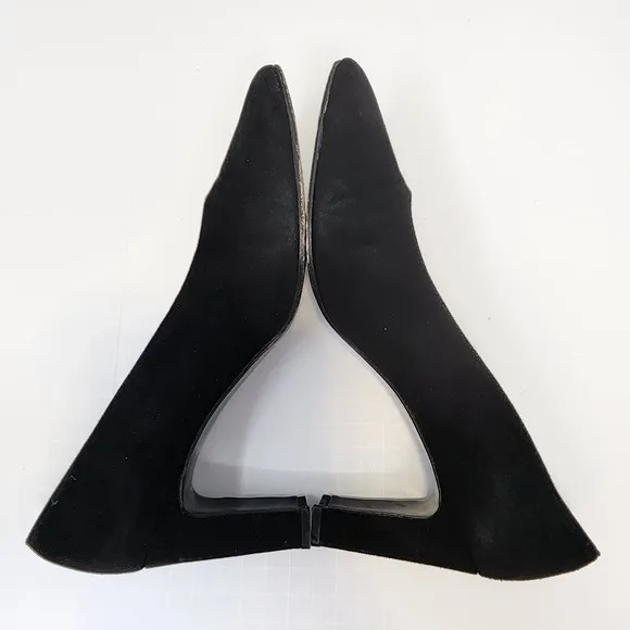 Stuart Weitzman Womens Black Suede Pumps Heels Size 9 M Square Toe Heel Classic