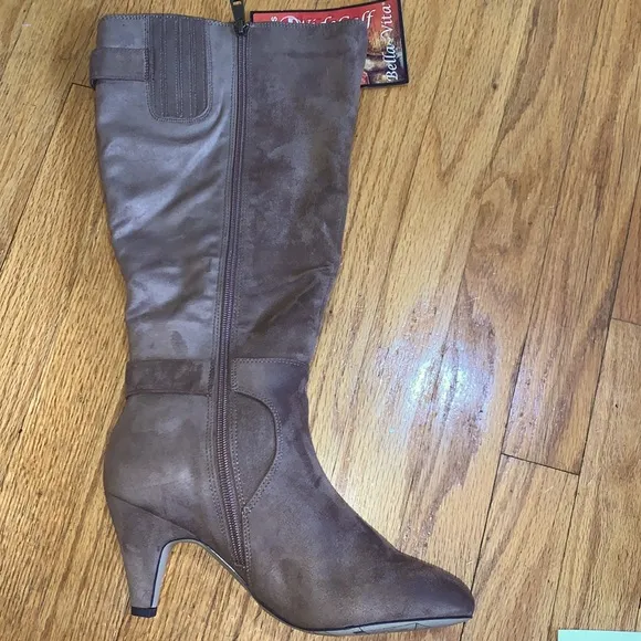 Suede boots