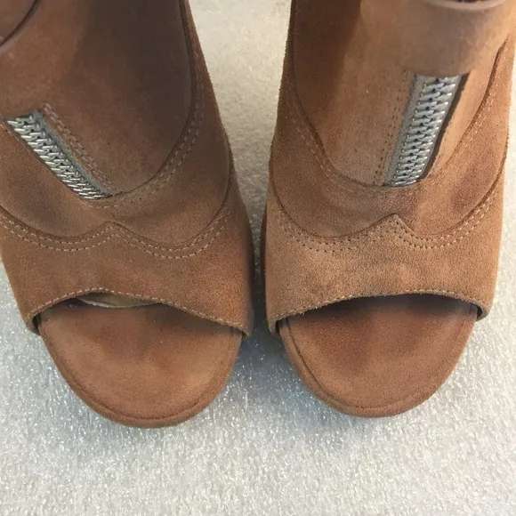 Tabitha Simmons Eva Suede Peep-Toe Ankle Boots – Tan, EU 38