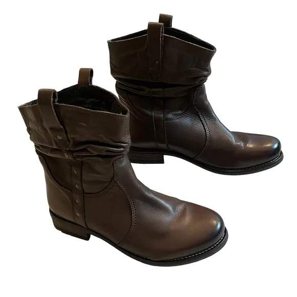 TARA M Laree Brown Leather Slouchy Boots, Sz 41