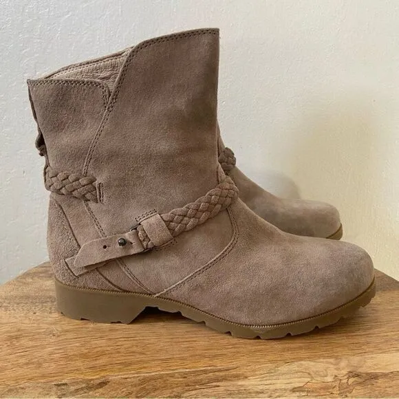 Teva De La Vina Suede Boots