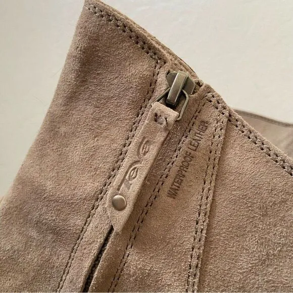 Teva De La Vina Suede Boots