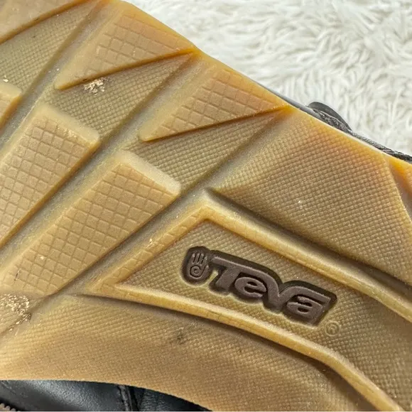 Teva De La Vina Wool and Leather Blend Waterproof Boots